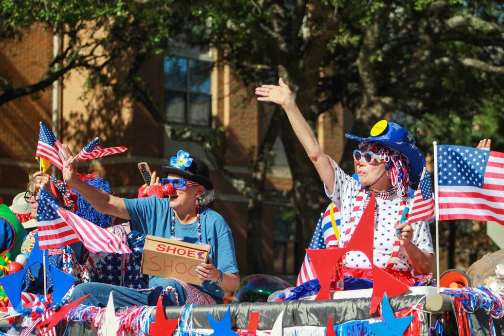 Photos Arlington hosts annual parade for Fourth of July Gallery