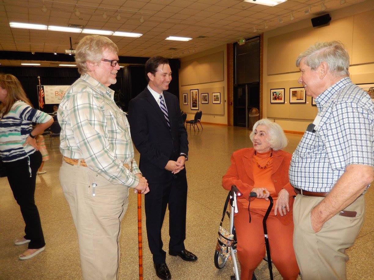 UTA alumnus runs for Texas’s 24th congressional district