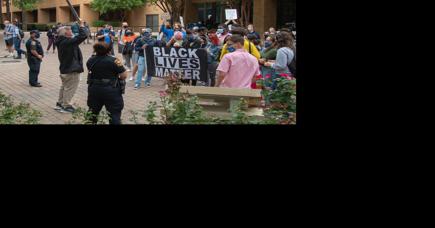 UTA students stage counterprotest against anti-abortionist on campus ...