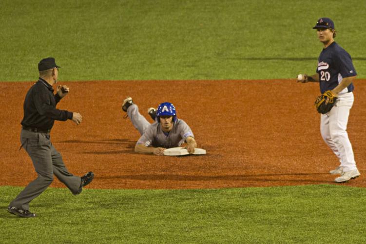UTA beats Arlington Baptist College 6-1 in teams' first meeting | Sports |  theshorthorn.com