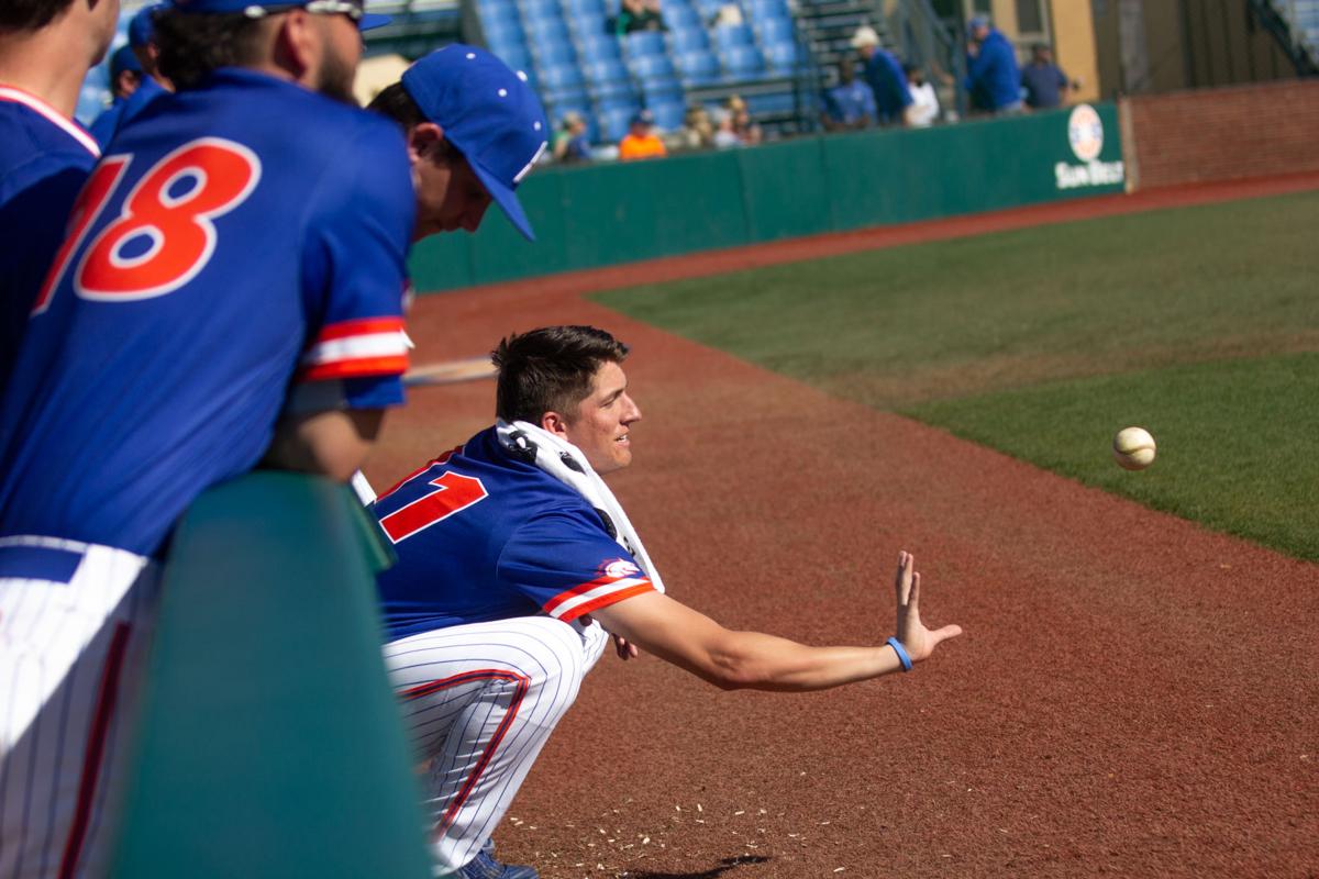 Photos: UTA baseball sweeps Islanders