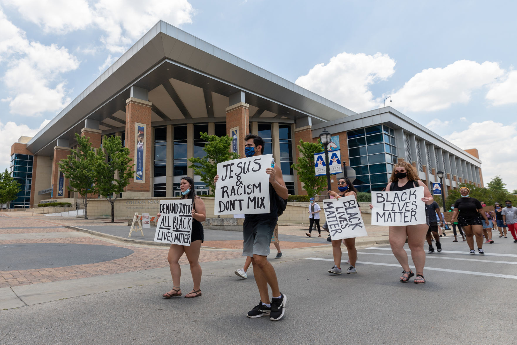 Photos: UTA School of Social work co-hosts on-campus march against police brutality
