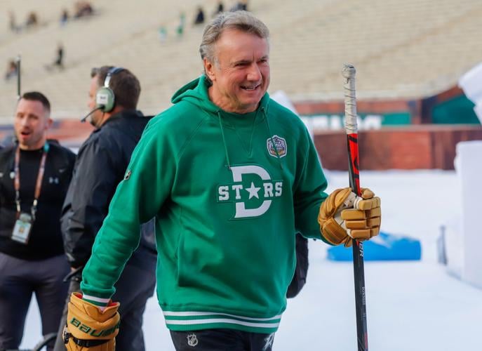 Stars rally to beat Preds 4-2 in Winter Classic at Cotton Bowl in
