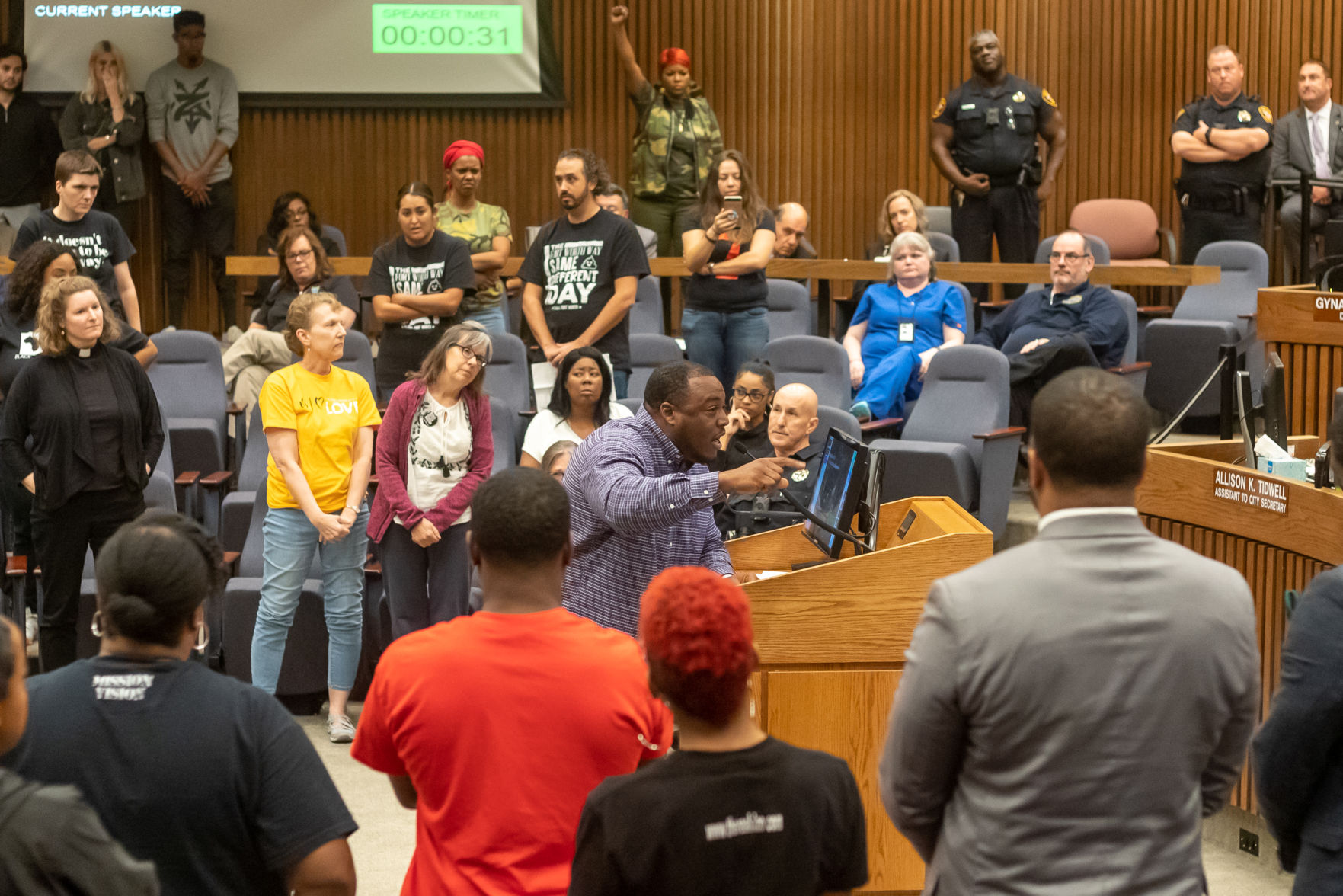 Fort Worth residents react to Atatiana Jefferson's death