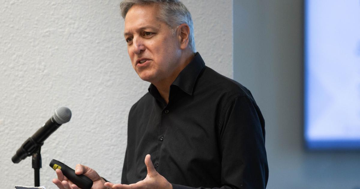 Dev Rugne Ufologist probes into Southwestern UFO history | News | theshorthorn.com