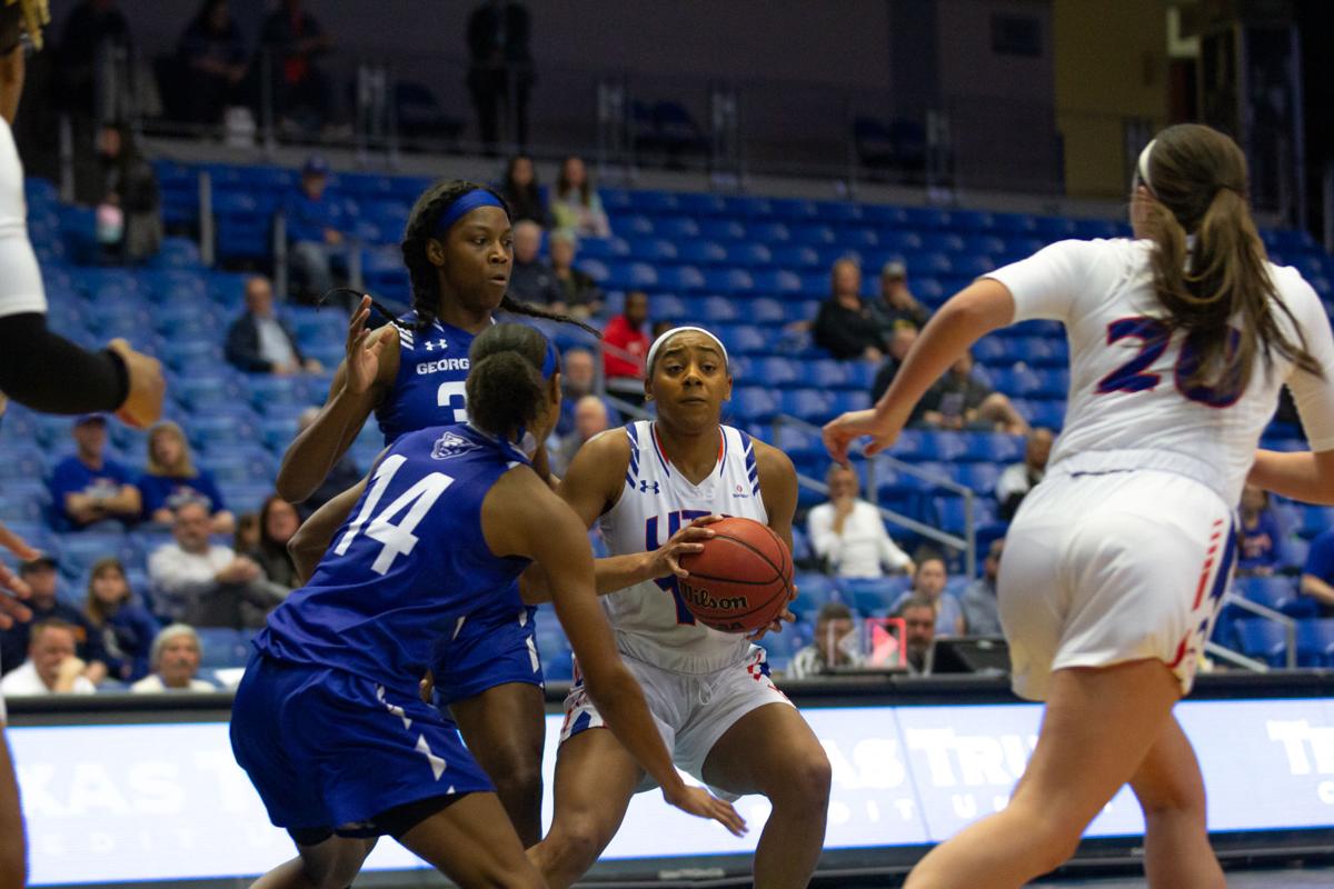 Photos: Lady Mavericks tame Georgia State Panthers using excellent defensive play