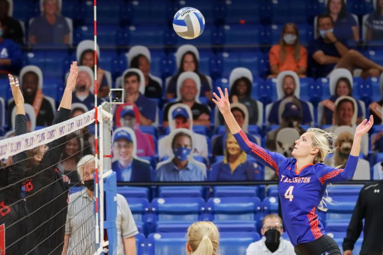 Photos: UTA volleyball wins first home matches against Arkansas State after COVID-19 postponement