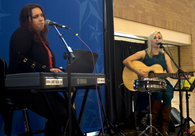 Country duo plays for Afternoon Variety Showcase