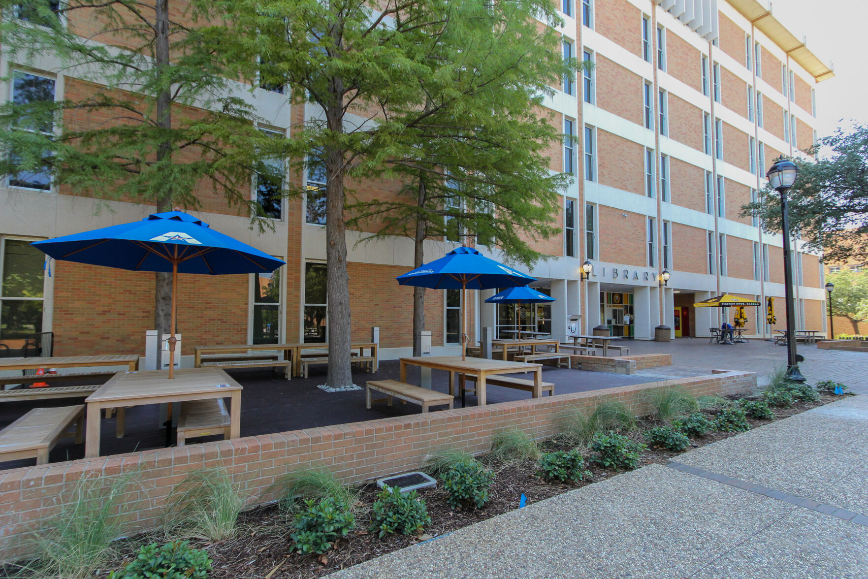 UTA Libraries, Facilities Management complete phase one of library mall