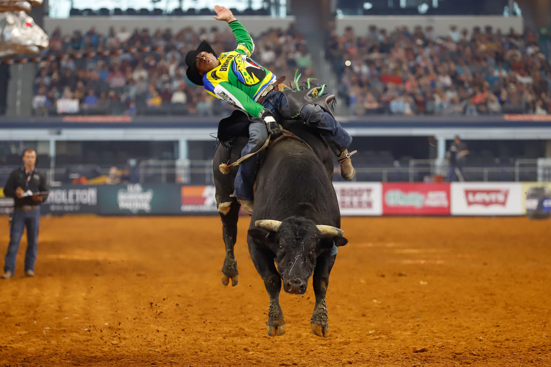 2020 Professional Bull Riders Global Cup Brings Bulls, Bucking And ...