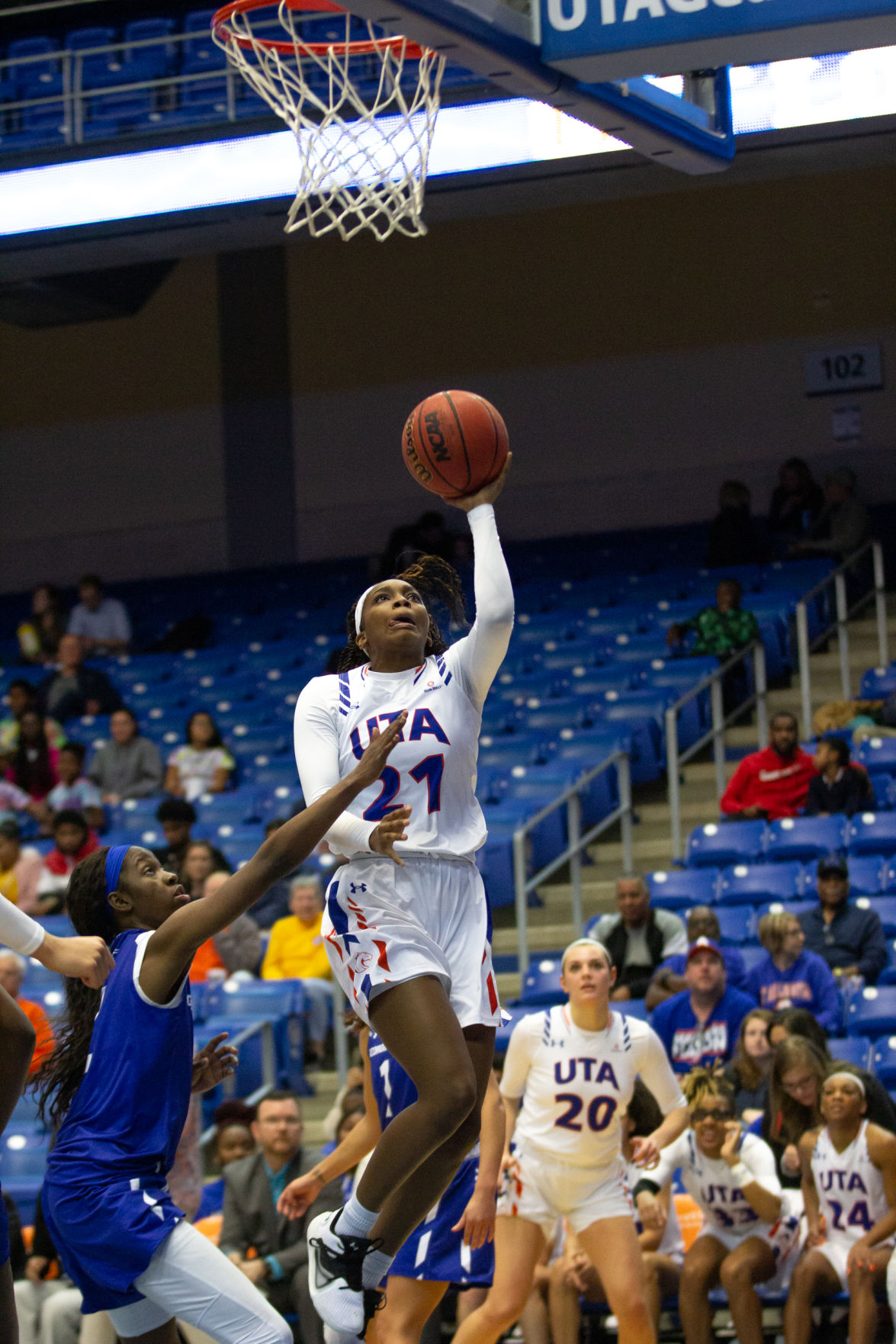 Photos: Lady Mavericks tame Georgia State Panthers using excellent defensive play