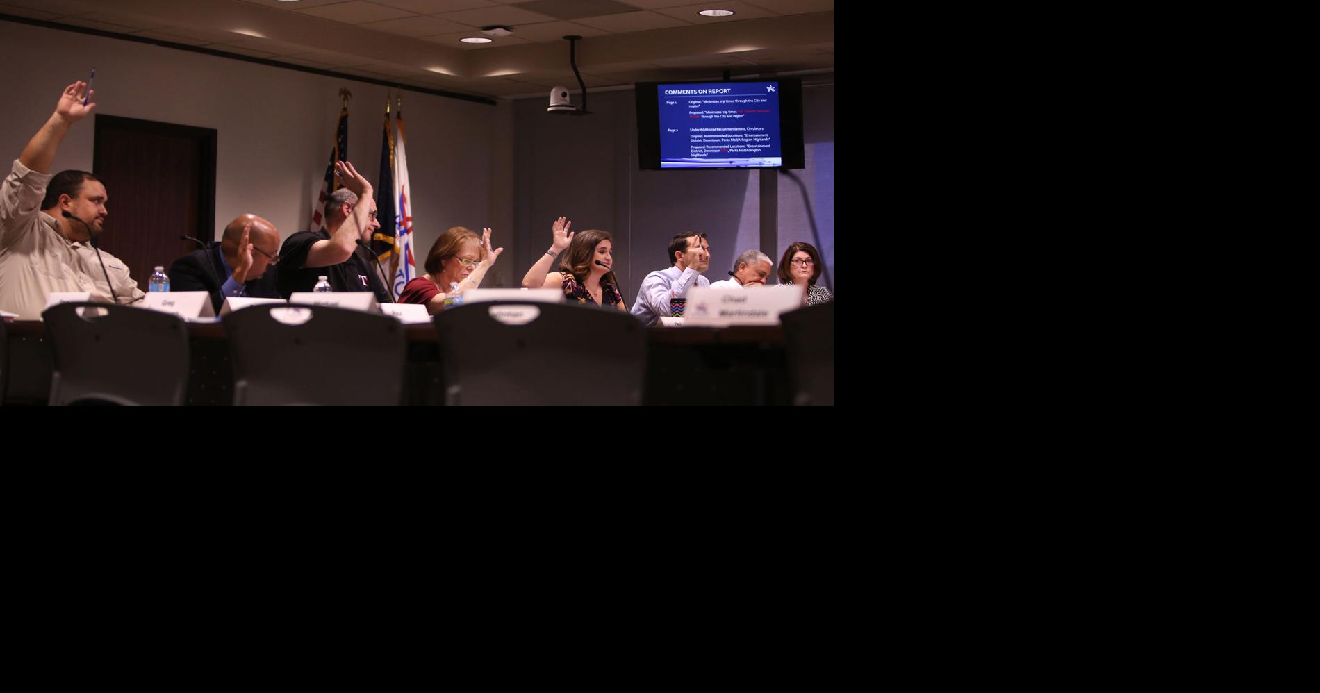 Committee finalizes public transportation pitch | News | theshorthorn.com