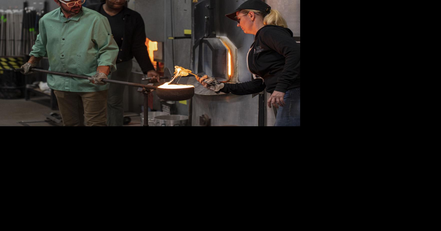 Visiting Artist Lecture series brings first-generation educator to ...