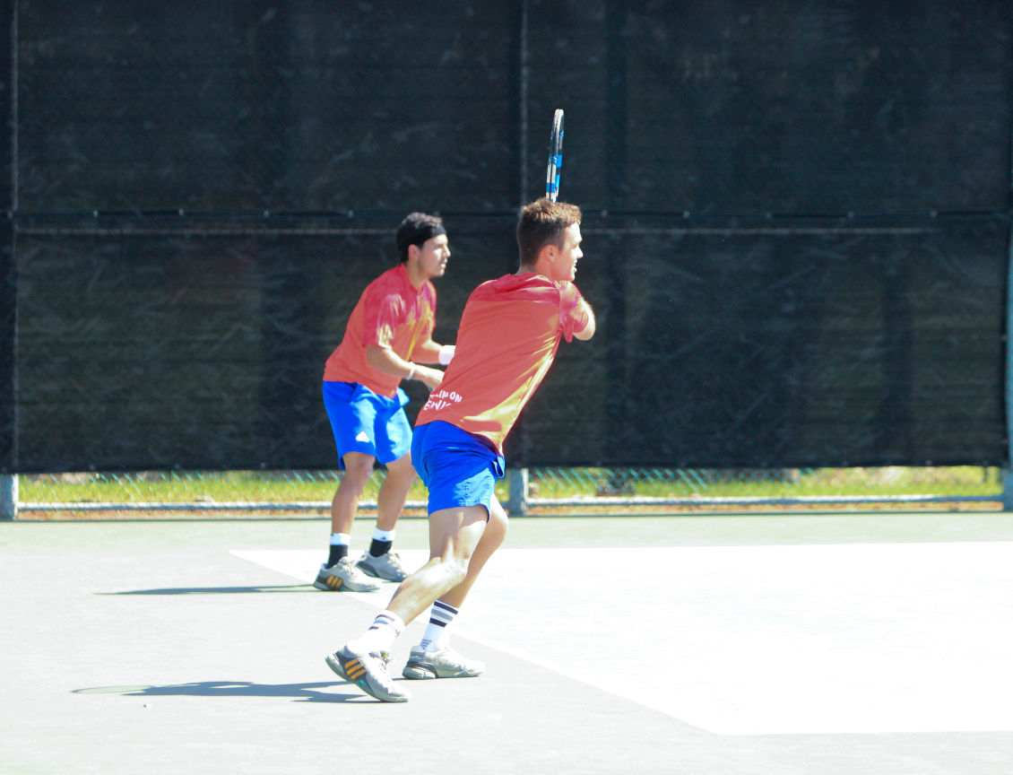 Men's tennis comes out 4-2 against Wichita State