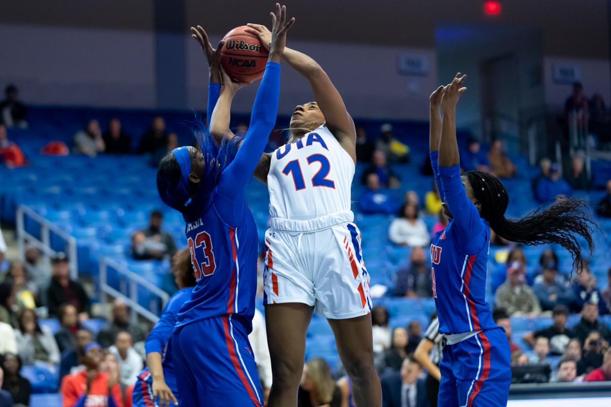 Photos: Lady Mavericks outpace Southern Methodist University Mustangs