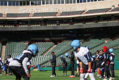 XFL: The Texas Rangers and Arlington have historic plans for Globe Life  Park