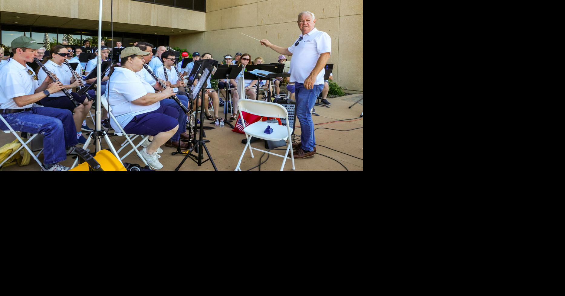 'Music brings us together': Arlington Community band marks Fourth of July tradition