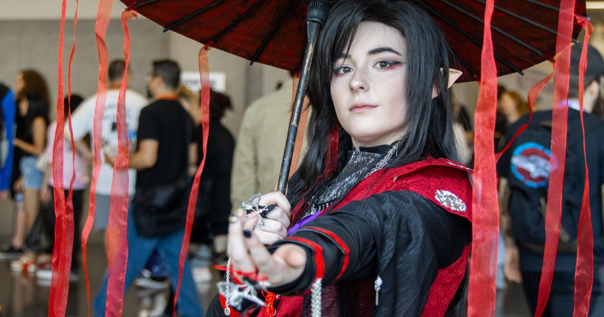Photos: Fandoms assemble over costumes and comics at Fan Expo Dallas ...