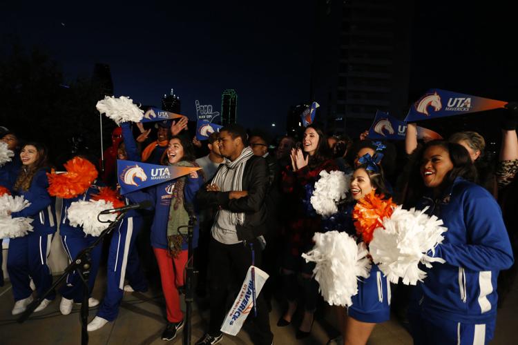 UTA Rise A Cappella debuts on WFAA | Gallery | theshorthorn.com