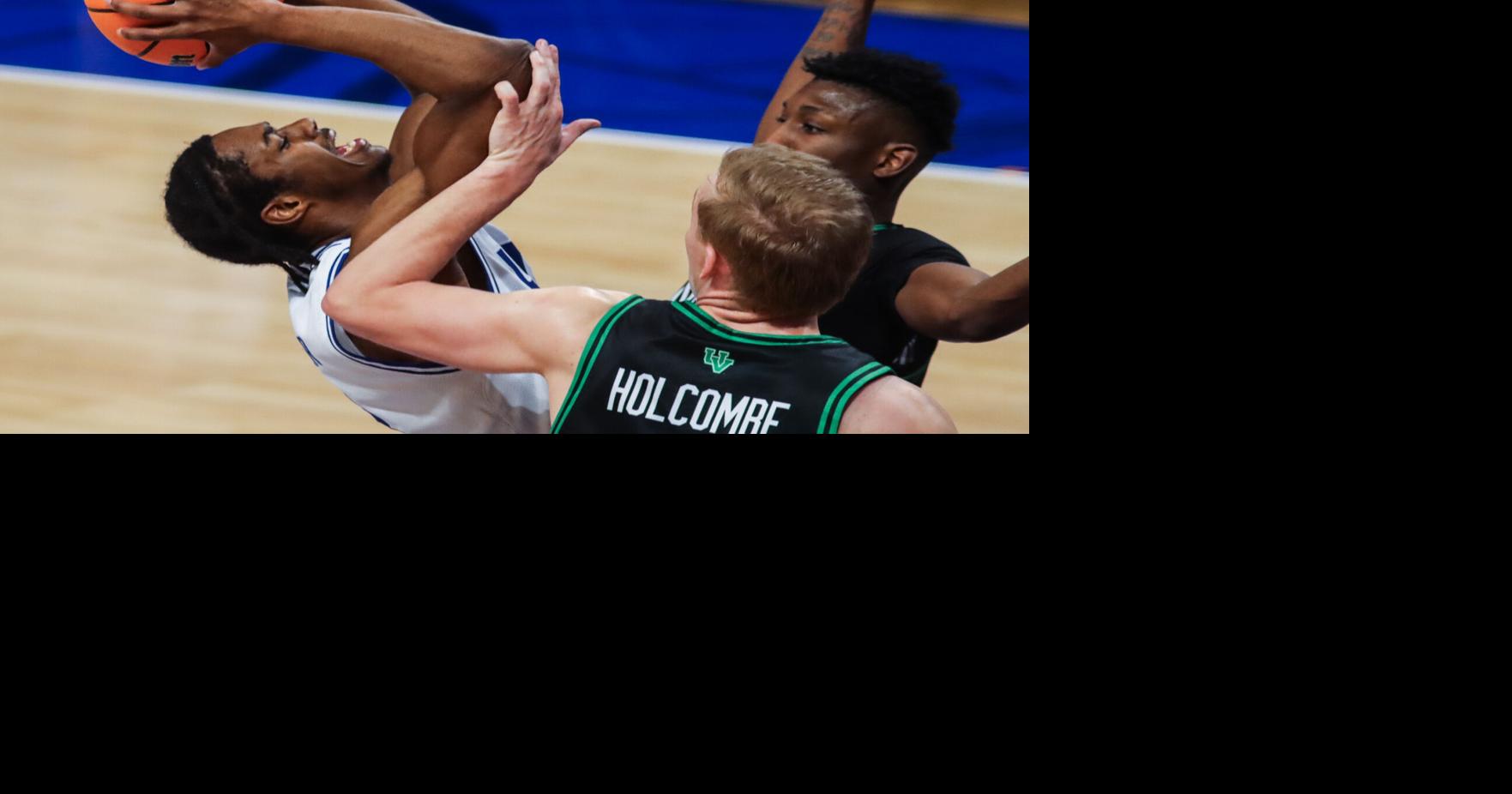 UT Arlington men’s basketball loses final home game 66-54 to Utah Valley University