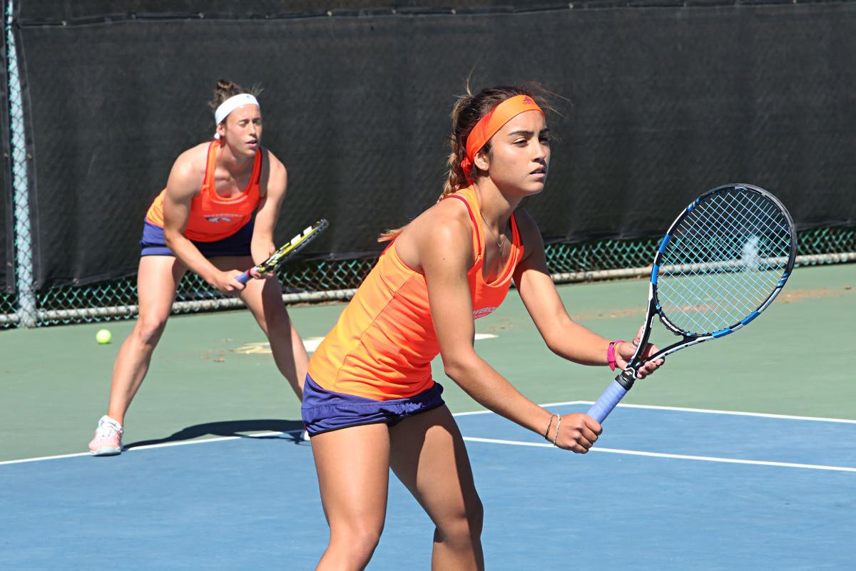 Women's tennis defeats Temple University 6-1