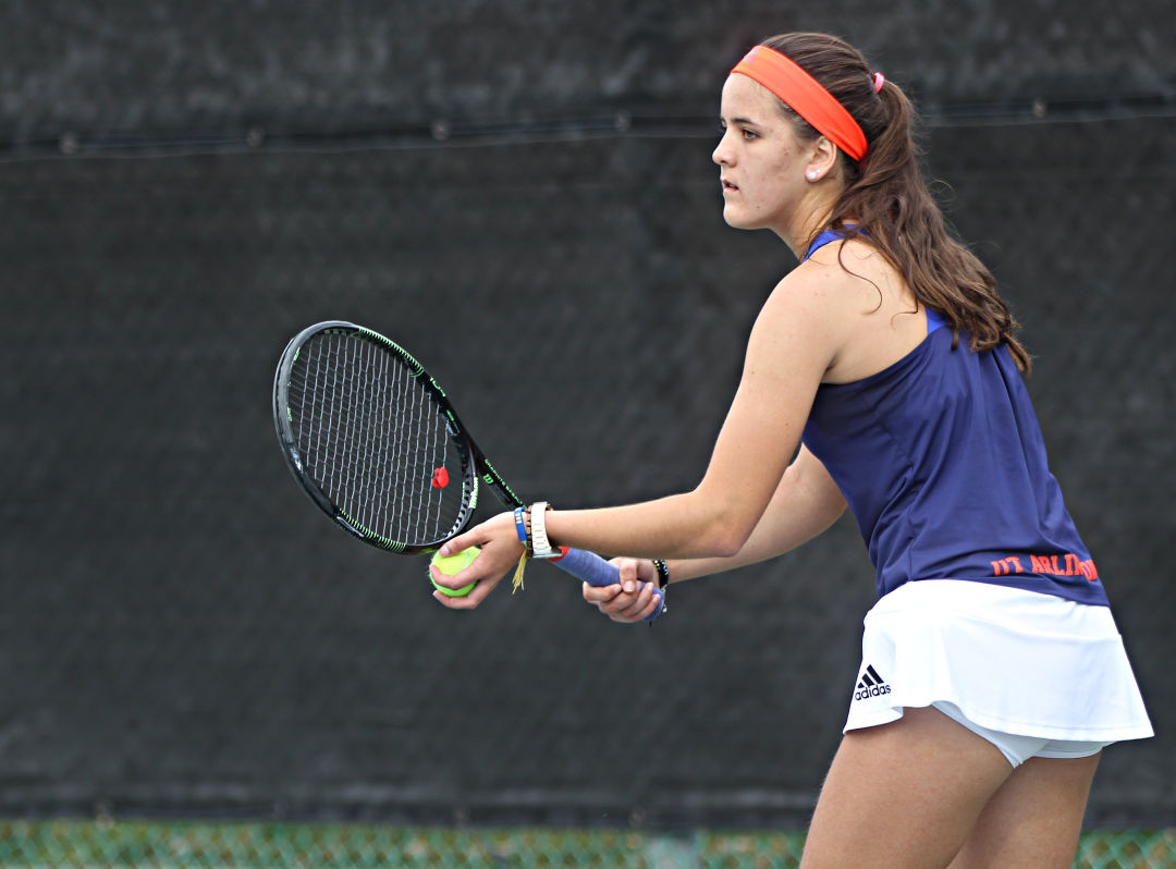 Women's tennis beats Sam Houston State University