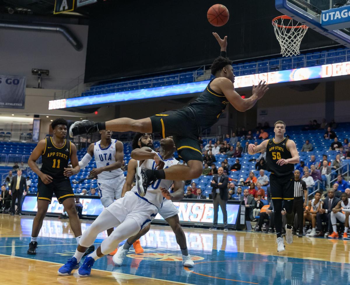 Photos: Mavericks bounce back with win against Appalachian State University