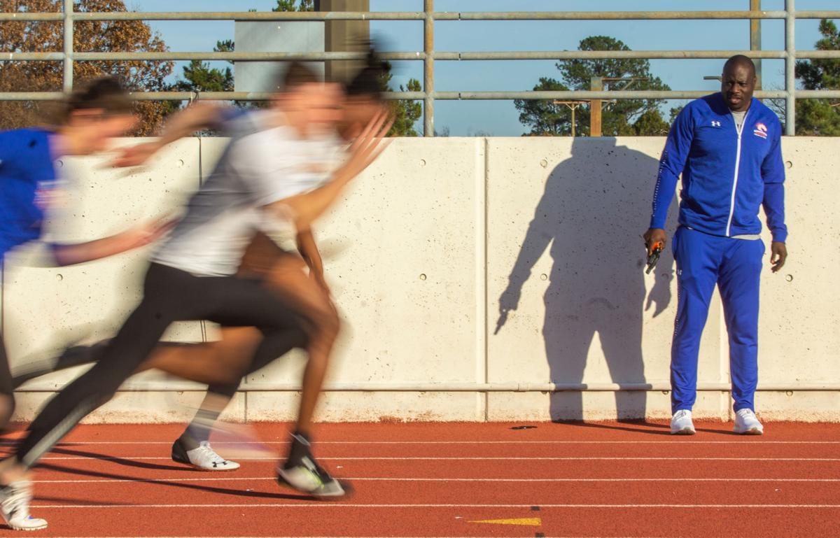 Olympic sprinter Tyrone Edgar shares passion for UTA’s track and field