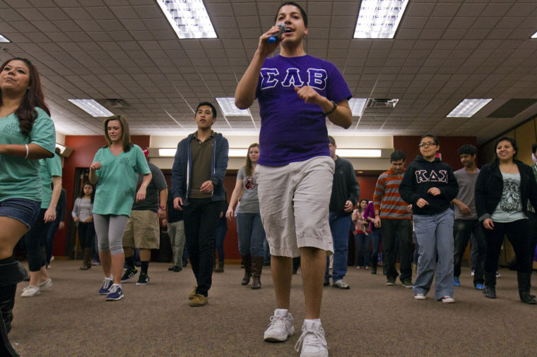 Students attend Salsa Night to learn spicy dance News