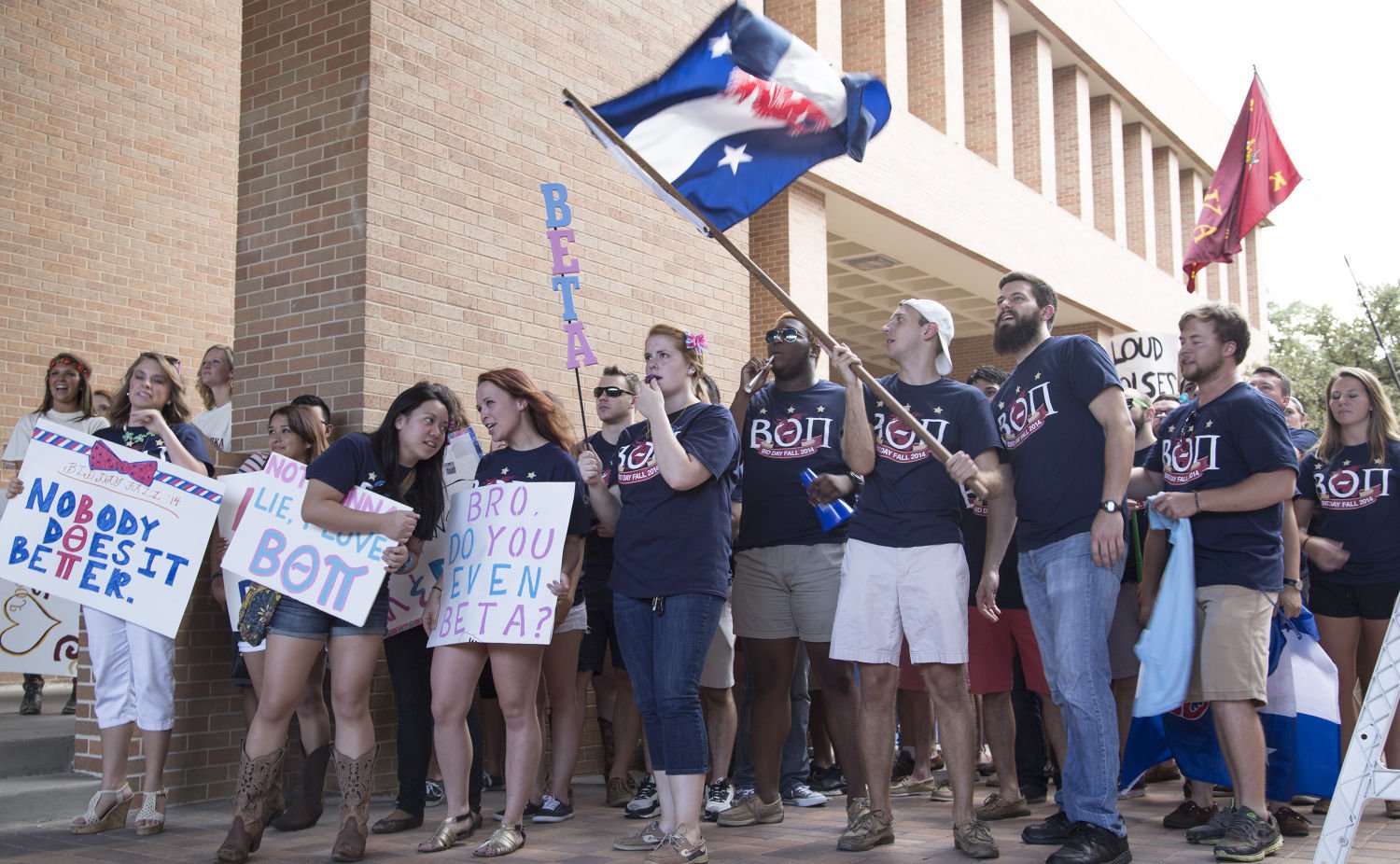 Bid Day Recruits 173 Fraternity Members | News | Theshorthorn.com