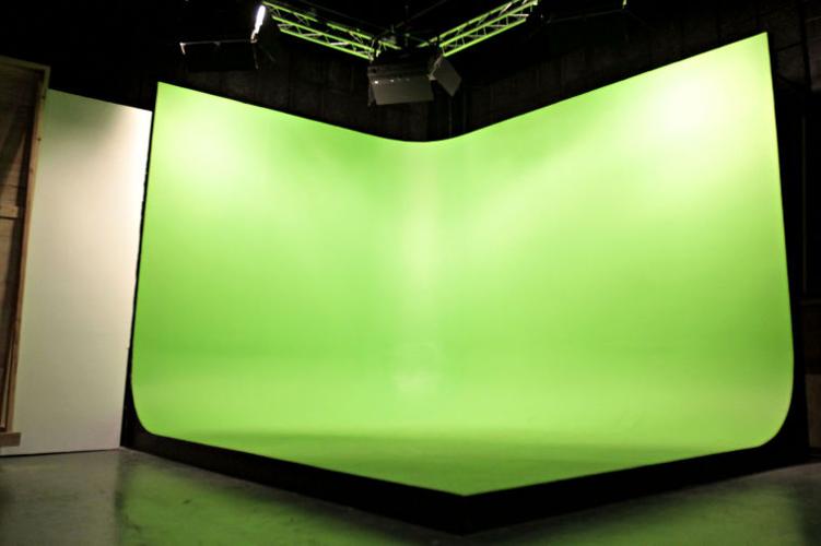 Studio allows for professional special effects training Life
