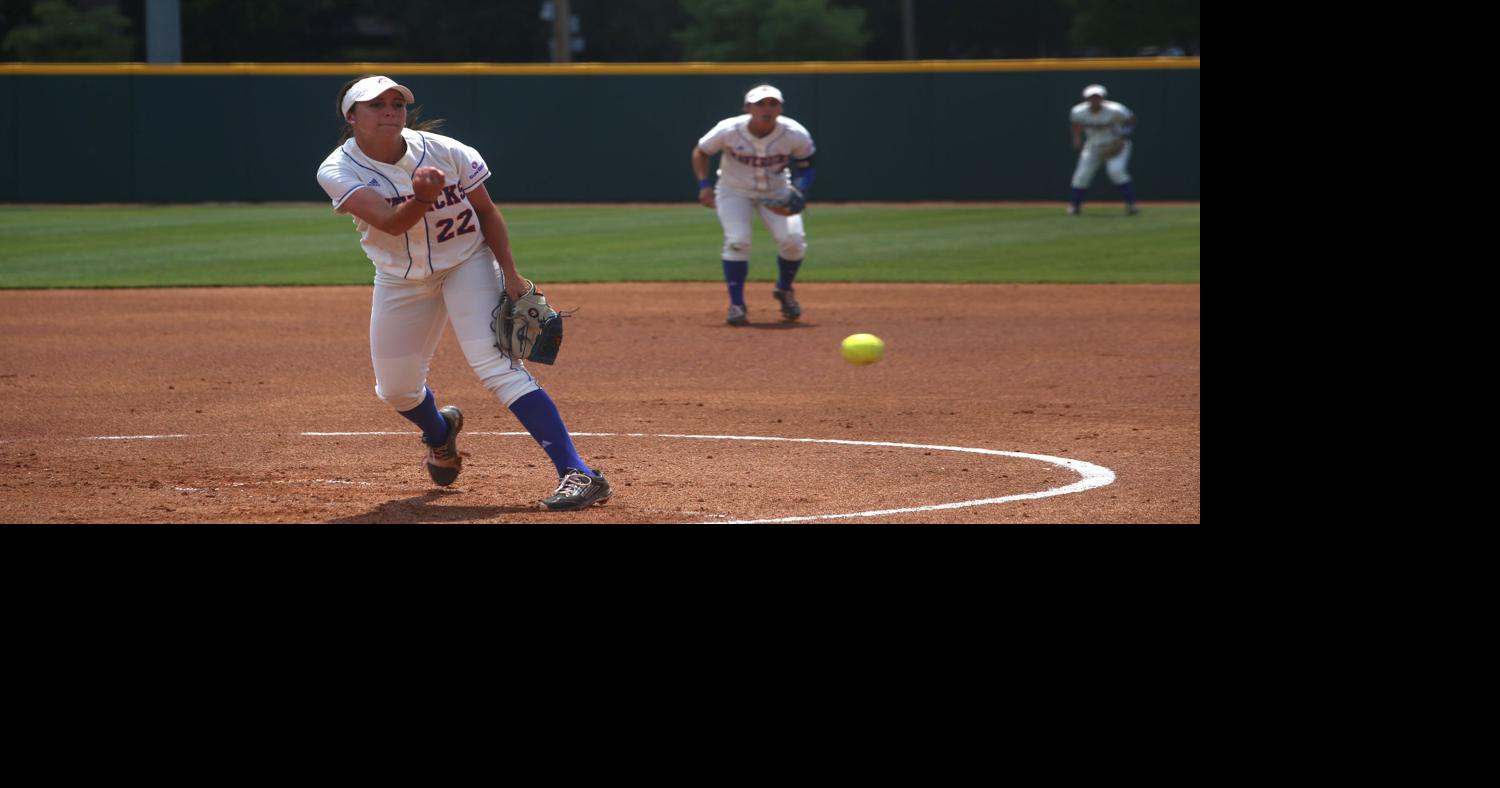 Softball to open conference tournament in San Marcos Sports