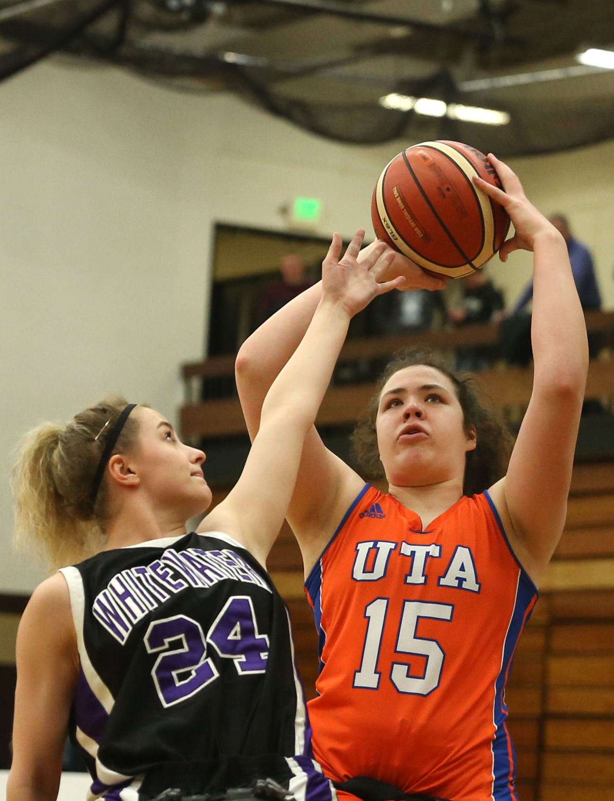 UTA Lady Movin' Mavs defeats University of Wisconsin-Whitewater in tournament