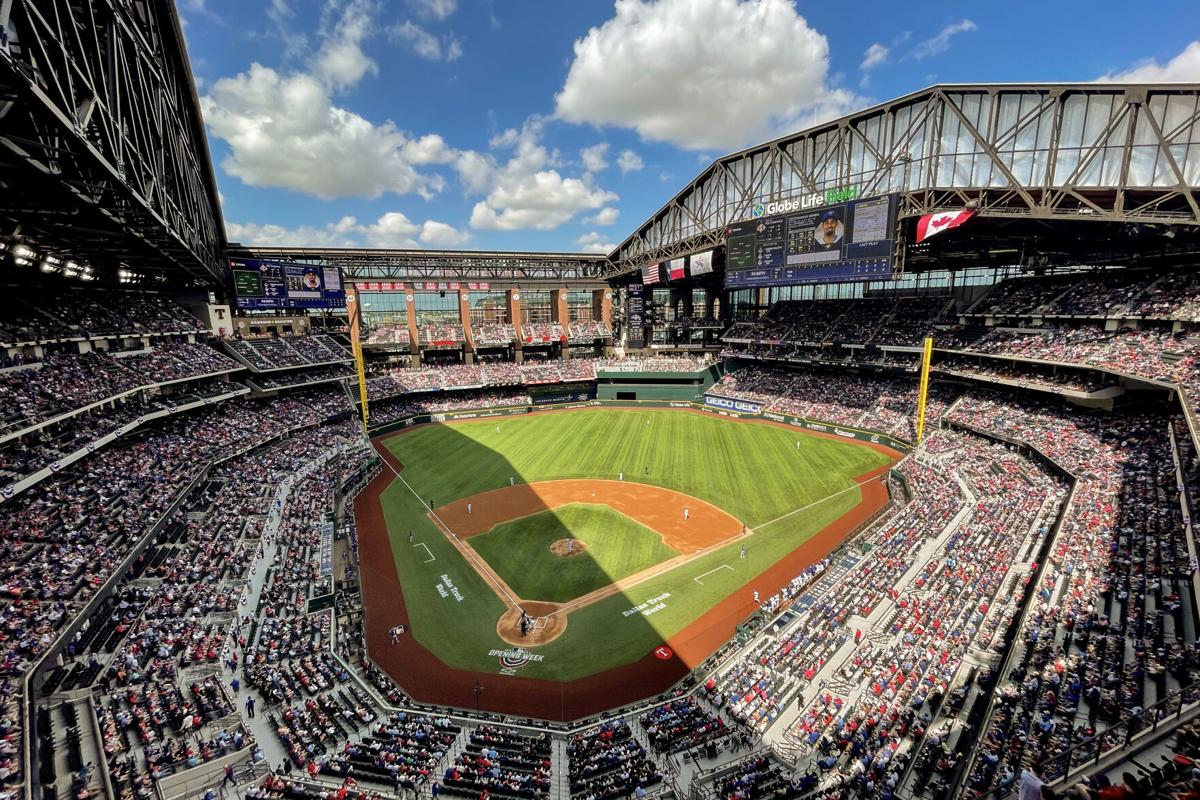 Full Capacity Low Excitement Texas Rangers Fall To Toronto Blue Jays In Home Opener Sports Theshorthorn Com