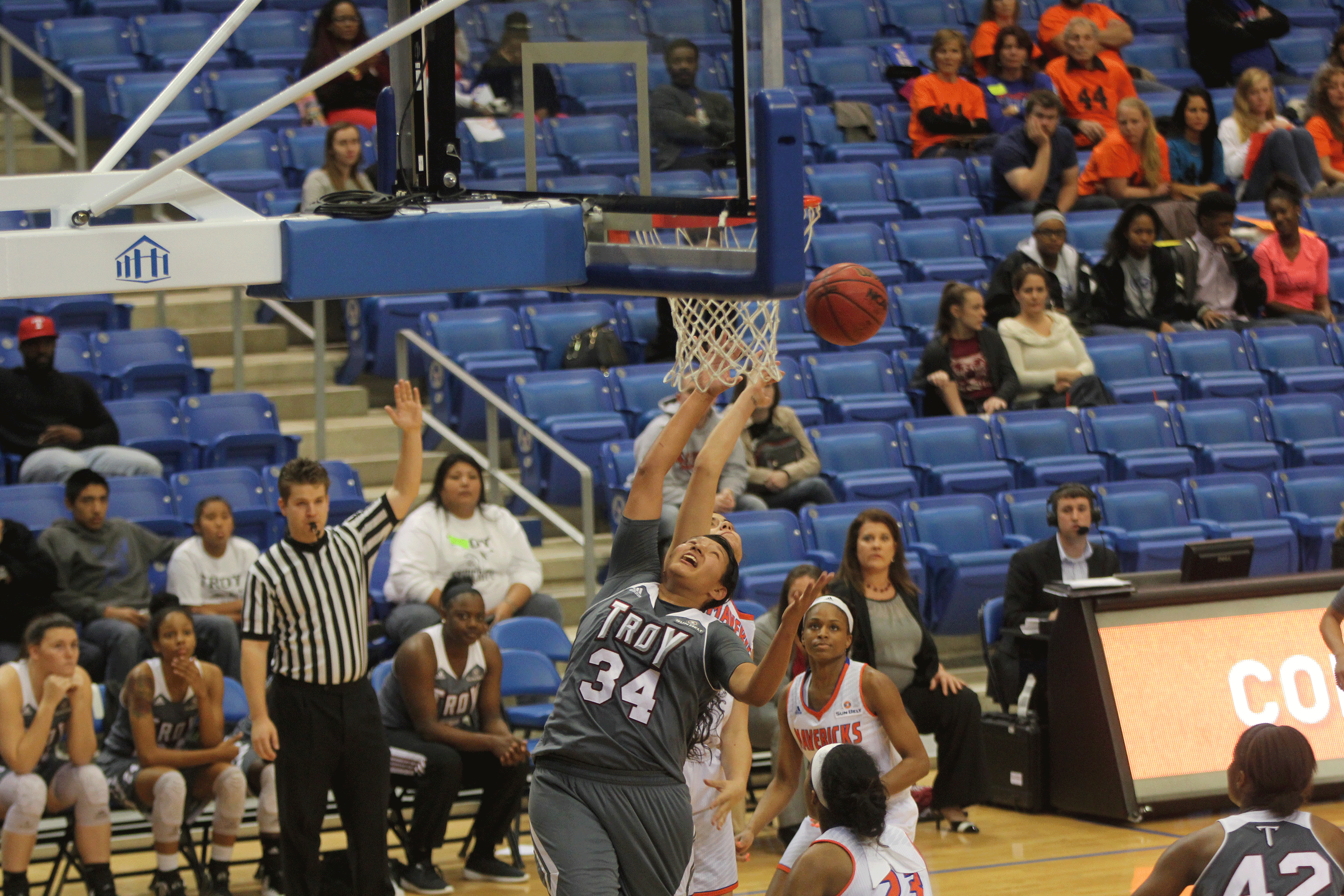 Blocked buzzer shot saves UTA Sports