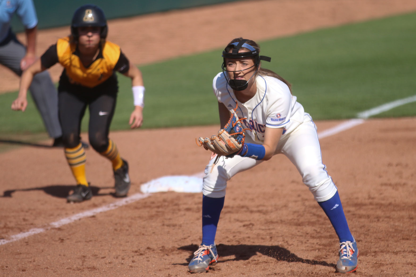 UTA Softball sweeps double header against Appalachian State University