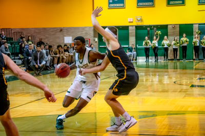 Men S Basketball Falls In Season Opener Gallery Thesouthend Wayne Edu