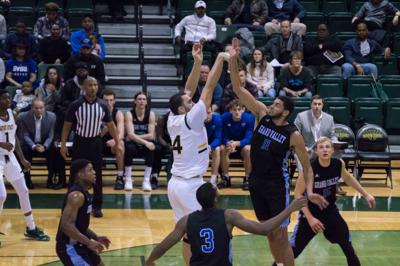 Men S Basketball Unable To Complete Comeback Women S Team