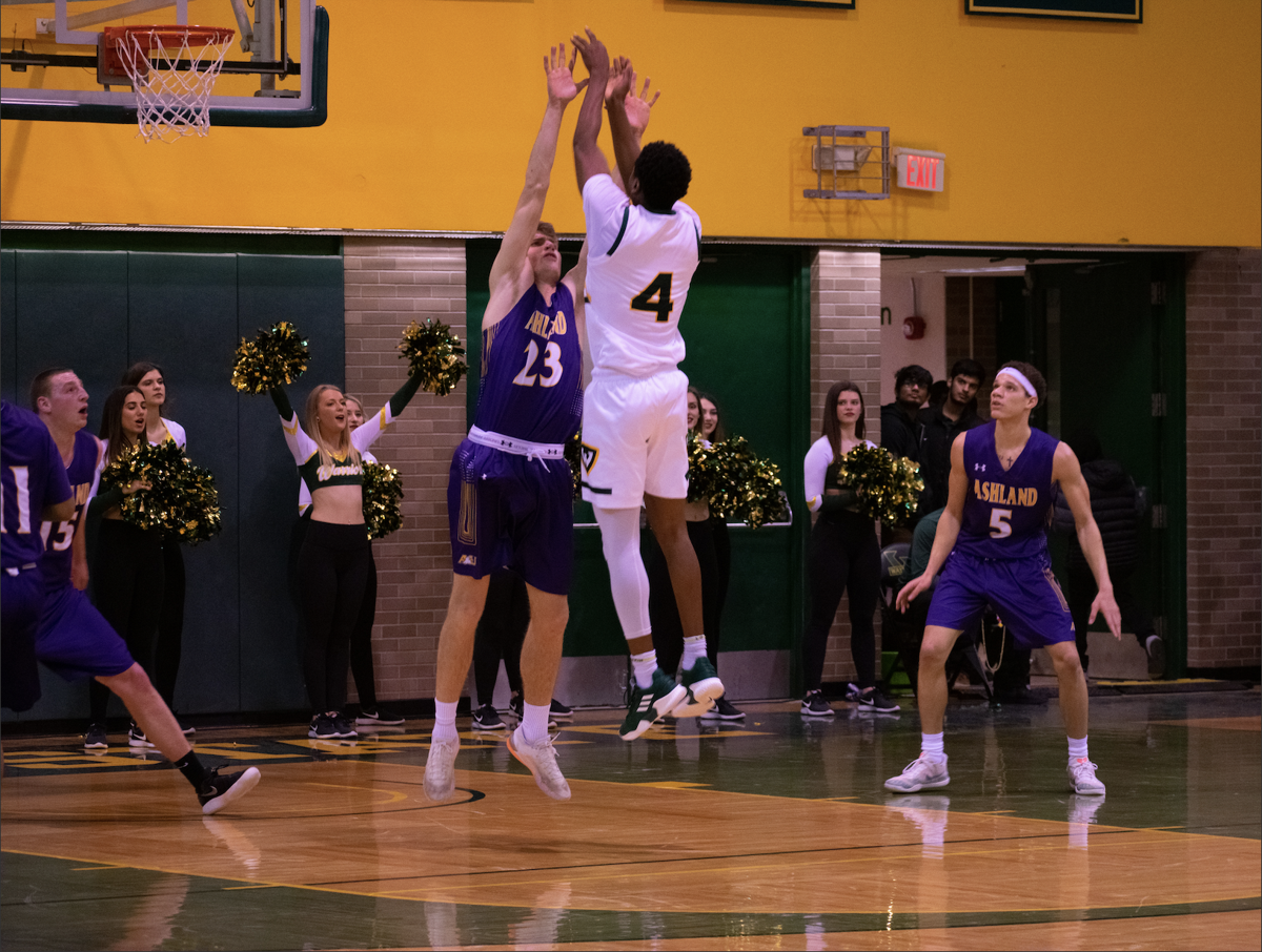 Basketball Men Suffer Another Close Defeat Women Fall To Ashland
