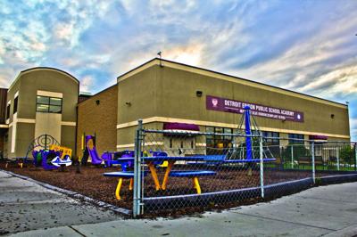 School Rewarded For Going Green News Thesouthend Wayne Edu