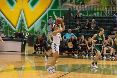 Women S Basketball Wins Fifth Game In A Row Mobile Thesouthend