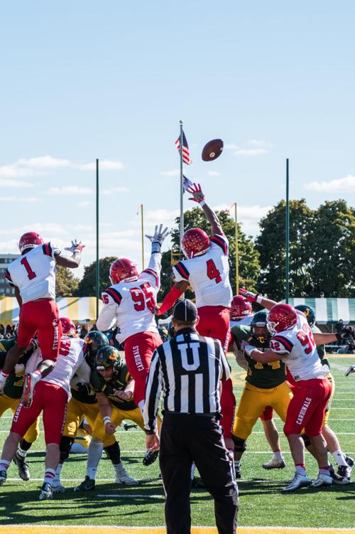 Warrior Football Vs Saginaw Valley State 42 14 Thesouthend