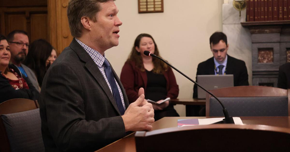 Legislation looks to continue syringe exchange programs to combat blood-borne disease | Health Legislation looks to continue syringe exchange programs to combat blood-borne disease | Health