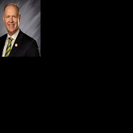 Legislation would give elected officials full time status—and health insurance