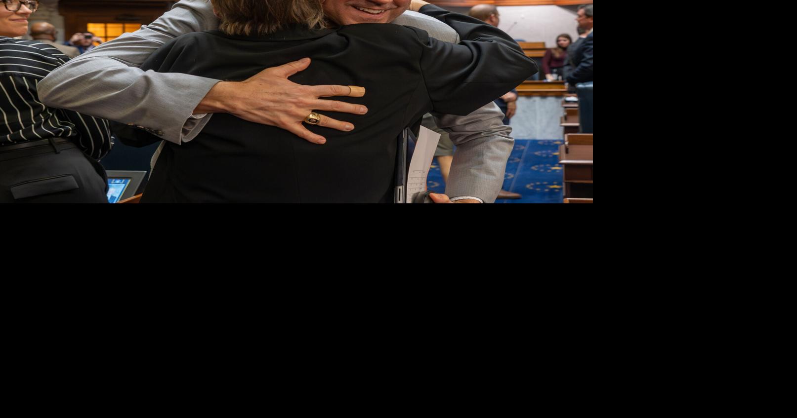 Live blog: Indiana lawmakers put a quick end to an extra short session on Friday