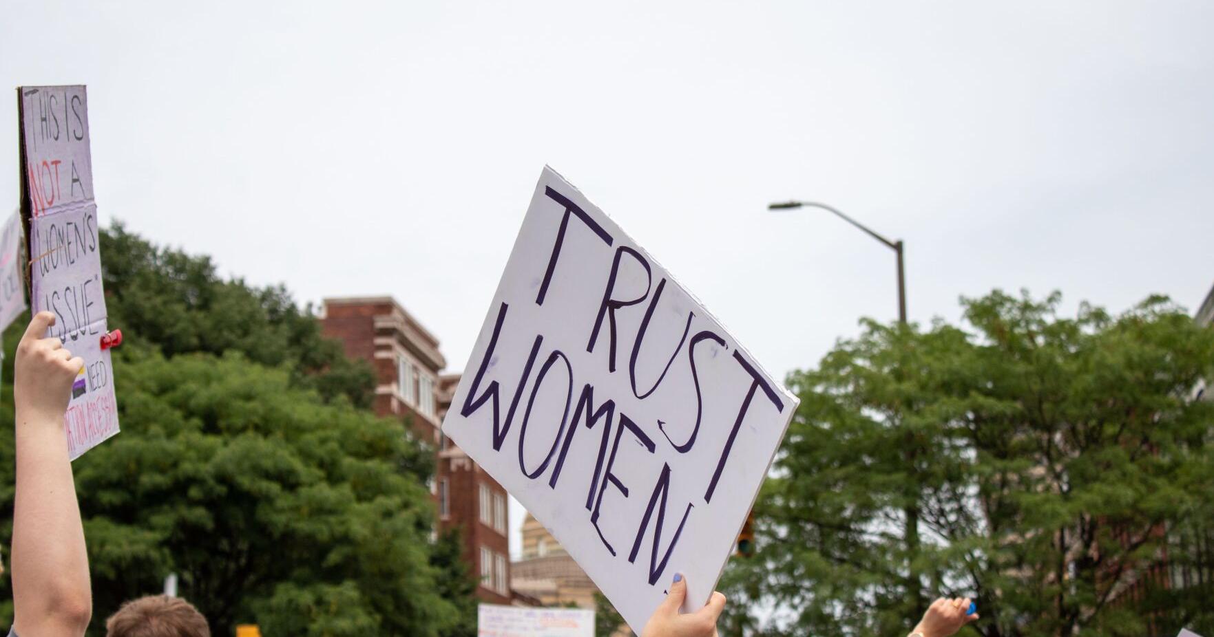 Pro-abortion protesters are raising voices—and signs—at Statehouse - Vimarsana News