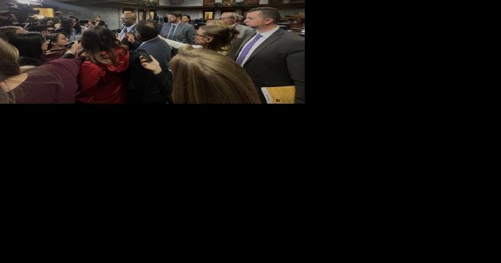 Celebration and recrimination as Indiana's 2024 legislative session to a close - Vimarsana News