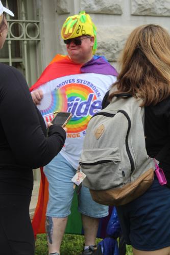 Nationwide No Kings protest draws thousands to the Indiana Statehouse ...