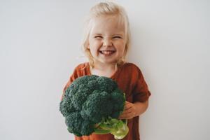 Supermom In Training: Parent challenge: Eat what your kids eat