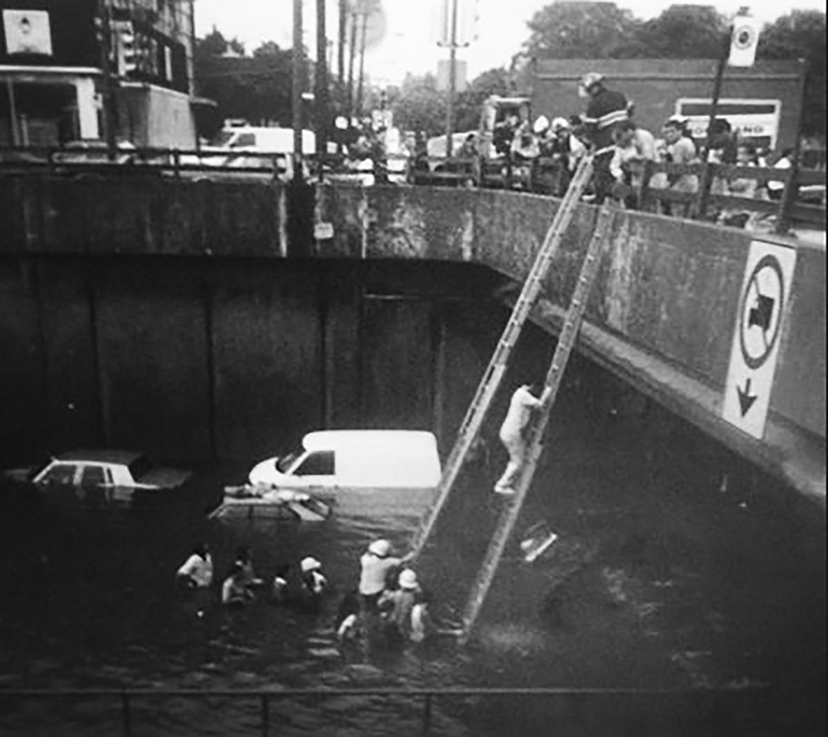 The 30th Anniversary of the Decarie Expressway flood | Suburban Weather ...